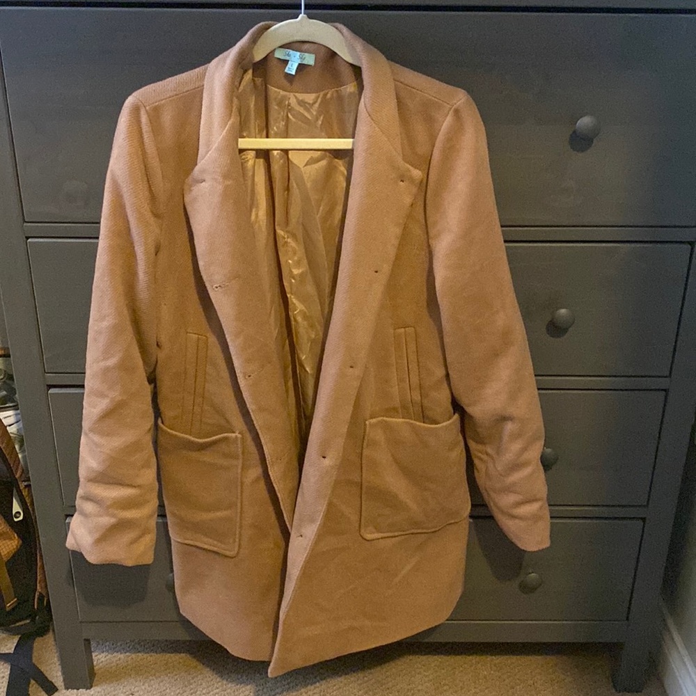 Tan coat she+sky size L